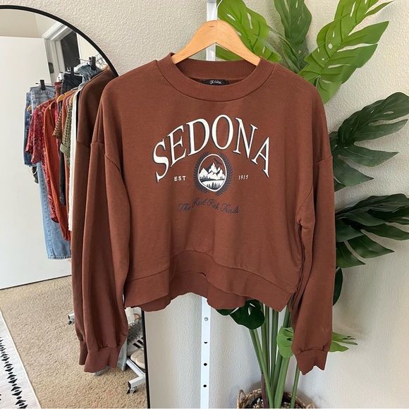 ✨ Sedona Graphic Crop Sweatshirt L | Boho Desert Vibes Pullover - Picture 1 of 6